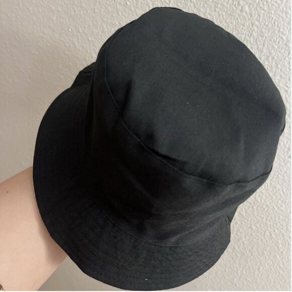 Womens Shein Black White Reversible Bucket Hat (Single Hat) Cap 90s Summer Beach - Picture 8 of 8